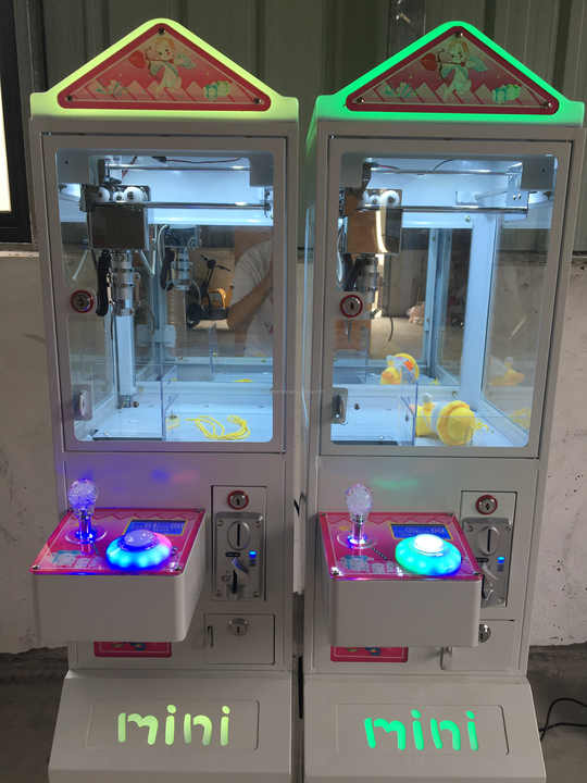 Mini machine à griffes géante  - Arcade Toy Claw Vending Machine avis et prix